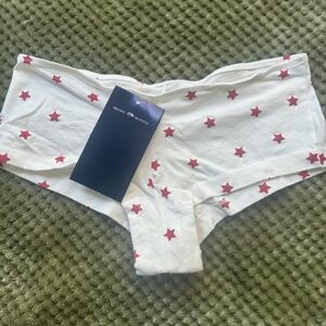 Brandy Melville red star shorts
